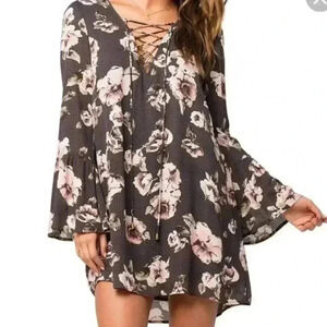 Gray Floral Print Bell Sleeve Dress by Blu Pepper